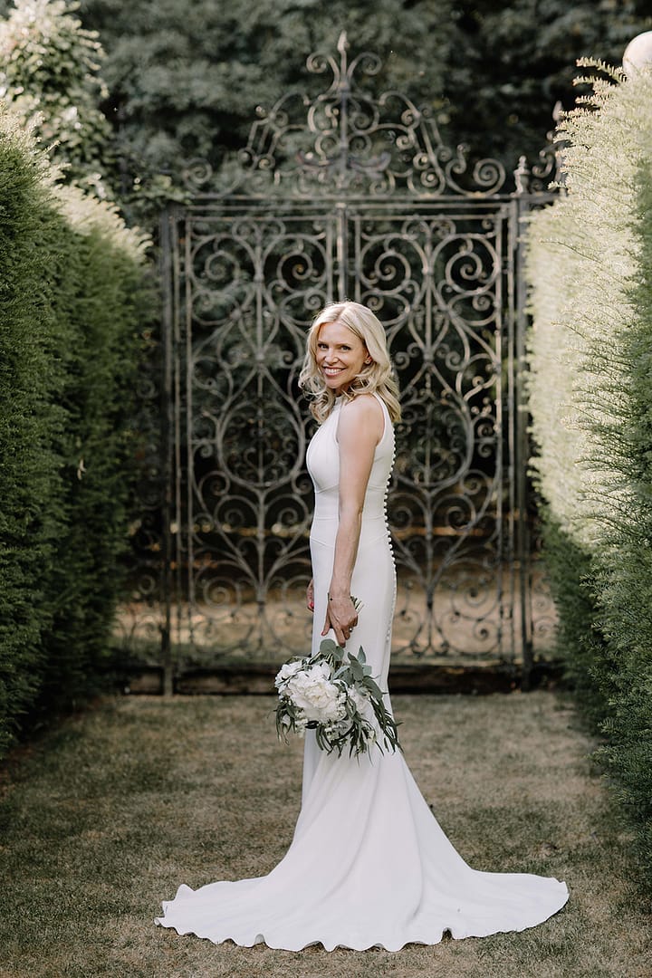 Image by <a class="text-p3" href="http://www.rebeccagoddardphotography.com" target="_blank">Rebecca Goddard Photography</a> | Planning by <a class="text-p3" href="http://www.katrinaotterweddings.co.uk" target="_blank">Katrina Otter Weddings</a>.