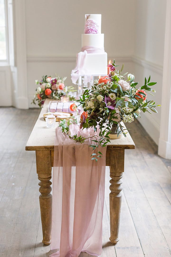 Image by <a class="text-p3" href="http://jacksontakesphotos.com" target="_blank">Heather Jackson Photography</a>.