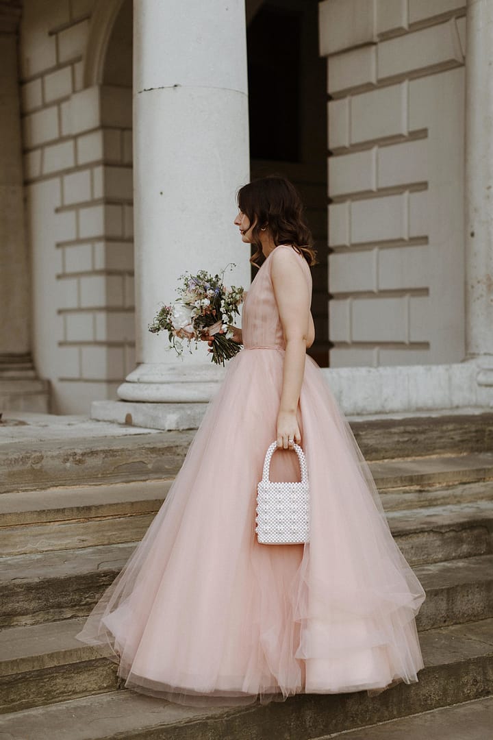 Image <a class="text-p3" href="https://www.thecurries.co" target="_blank">The Curries</a> | Bride <a class="text-p3" href="https://whatoliviadid.com" target="_blank">What Olivia Did</a>.