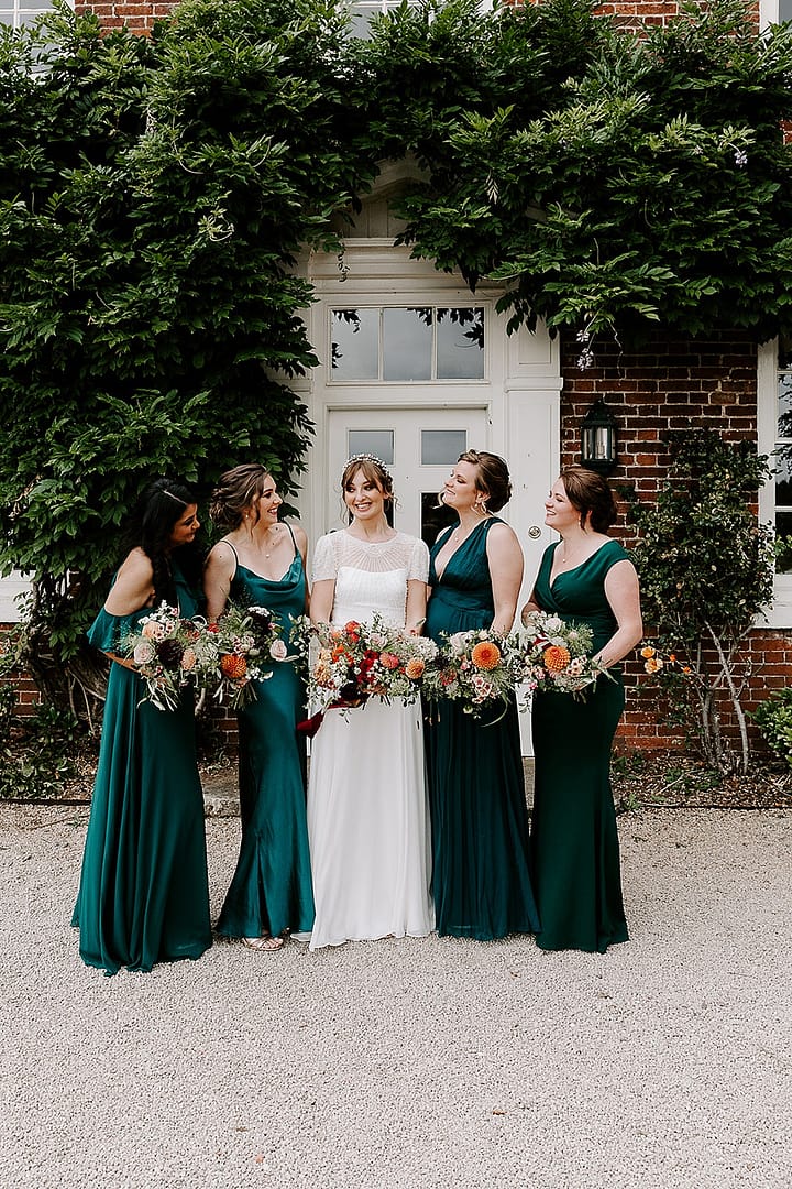 Image by <a class="text-p3" href="https://www.beckytranter.com" target="_blank">Becky Tranter Photography</a>.
