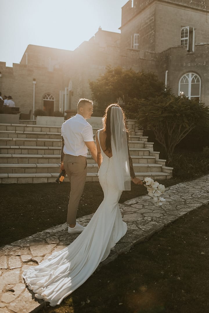 Image by <a class="text-p3" href="https://lauradeanphotography.com" target="_blank">Laura Dean Photography</a>.