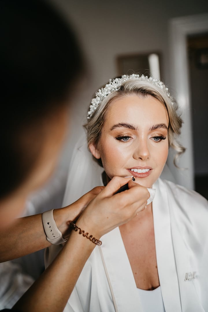 Image by <a class="text-p3" href="http://www.boyntonweddingphotography.co.uk" target="_blank">David Boynton Photography</a>.
