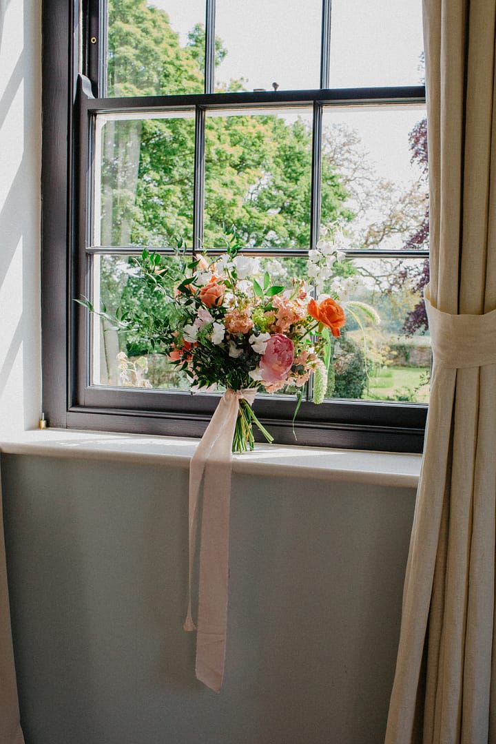 Image by <a class="text-p3" href="https://www.staceyanna.com" target="_blank">Stacey Anna Photography</a>.