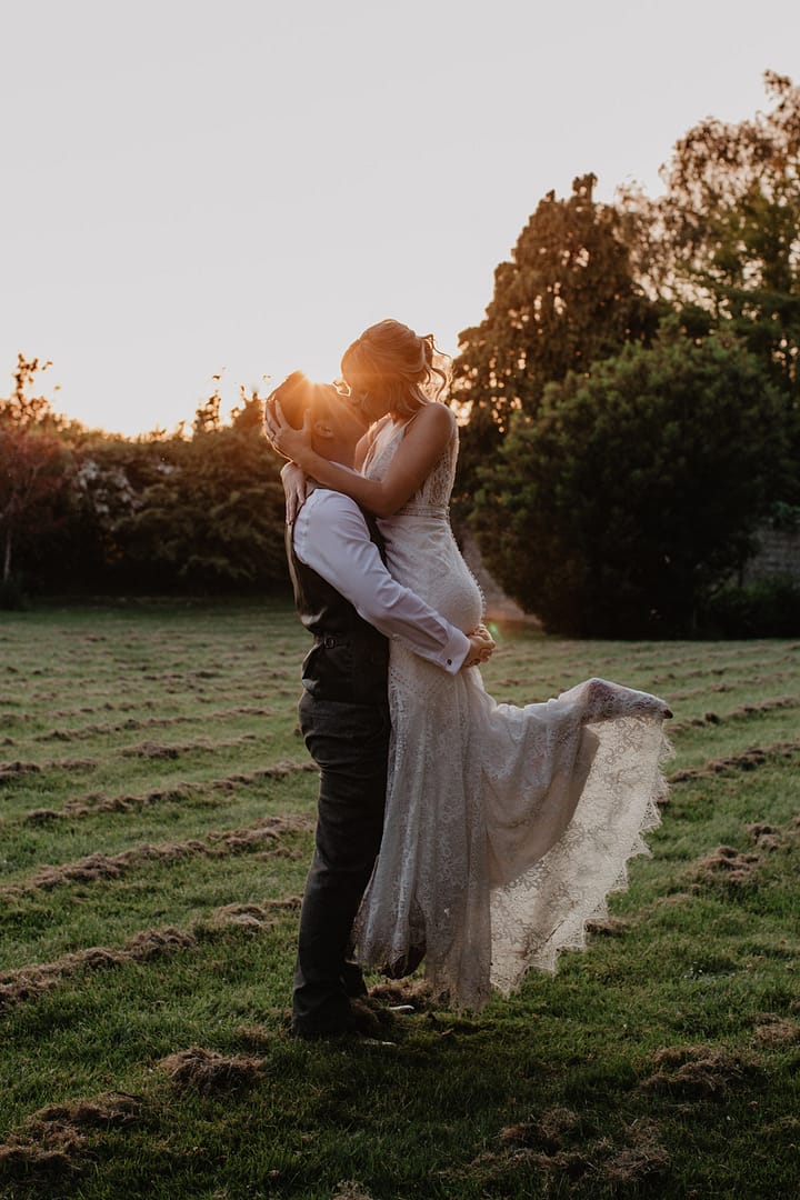 Image by <a class="text-p3" href="https://www.staceyanna.com" target="_blank">Stacey Anna Photography</a>.