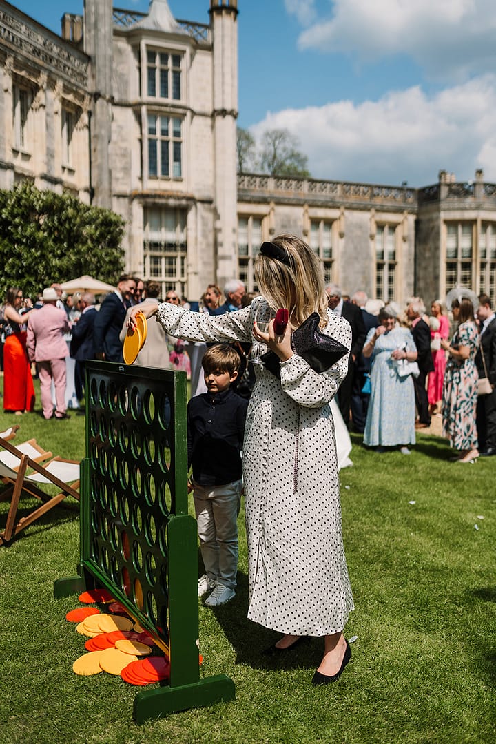 Image by <a class="text-p3" href="https://www.rachelizabethphotography.co.uk" target="_blank">Rachel Elizabeth Photography</a>.