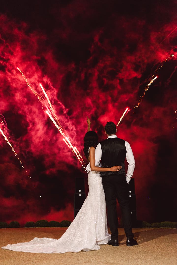 Image by <a class="text-p3" href="http://christinasarah.com" target="_blank">Christina Sarah Photography</a>.