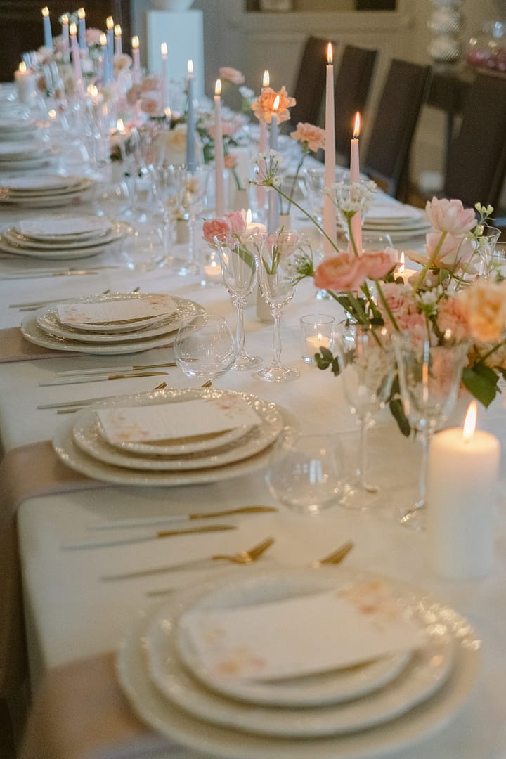 Image by <a class="text-p3" href="https://www.charlottewisephotography.co.uk" target="_blank">Charlotte Wise Fine Art Photography</a>.