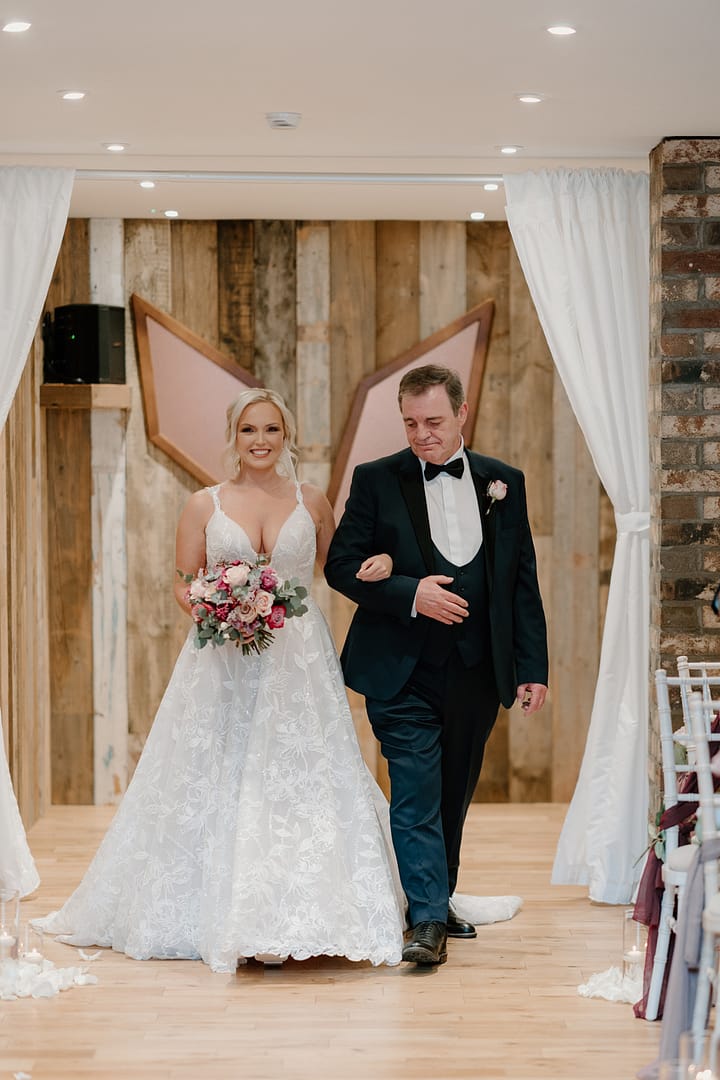 Image by <a class="text-p3" href="https://www.danilouisephotography.com/" target="_blank">Dani Louise Photography</a>.