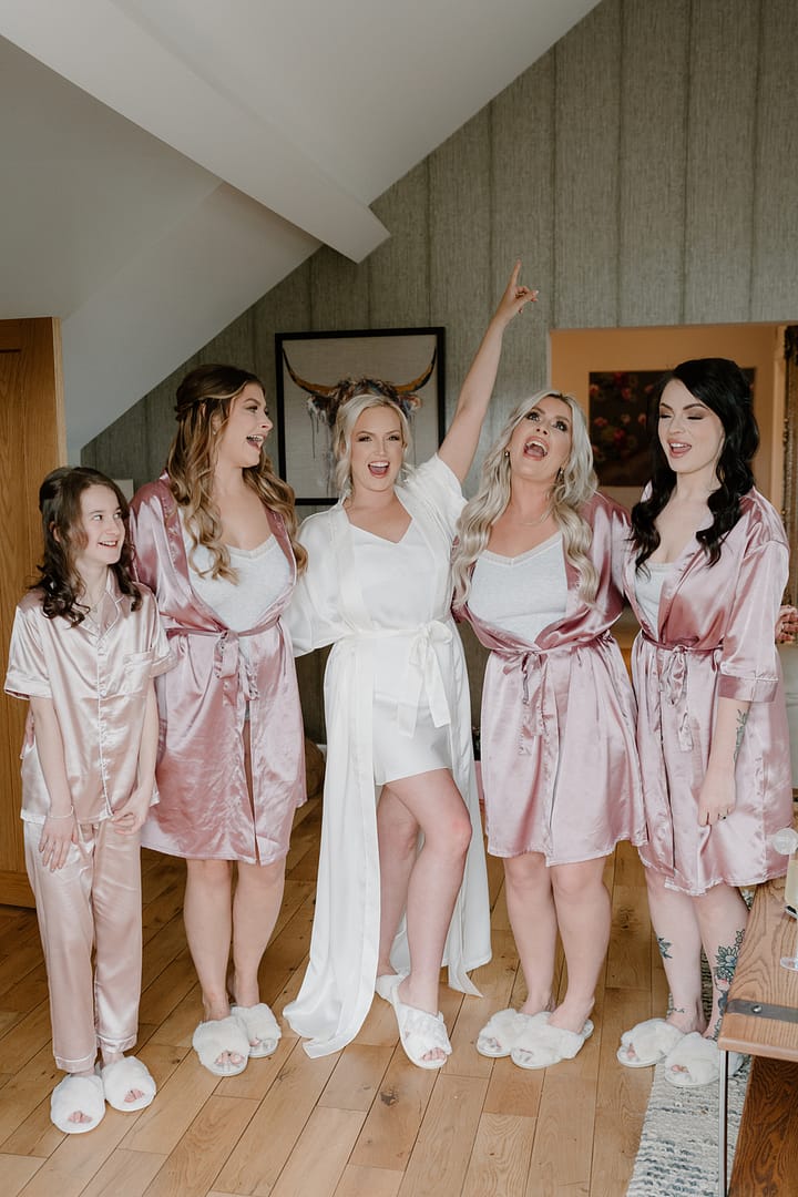 Image by <a class="text-p3" href="https://www.danilouisephotography.com/" target="_blank">Dani Louise Photography</a>.