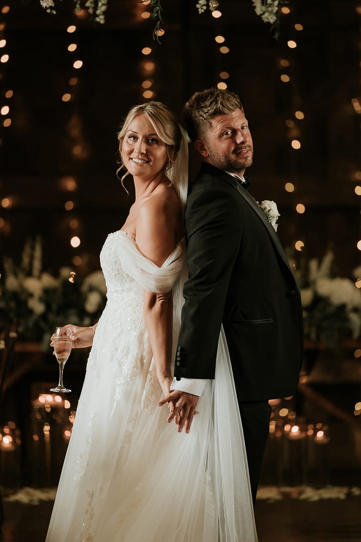 Image by <a class="text-p3" href="http://www.fayandreaweddings.co.uk" target="_blank">Fayandrea Weddings</a>.