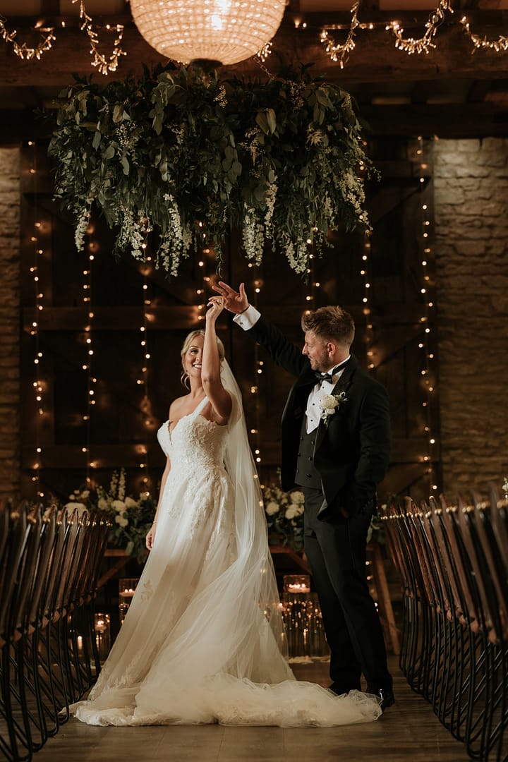 Image by <a class="text-p3" href="http://www.fayandreaweddings.co.uk" target="_blank">Fayandrea Weddings</a>.