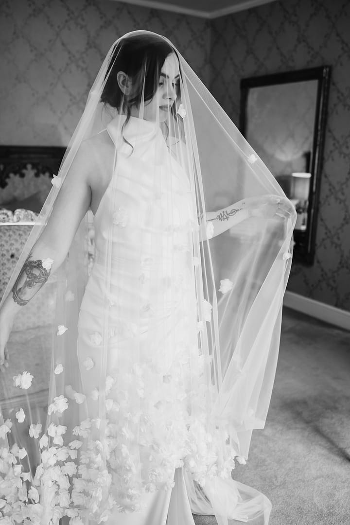 Image by <a class="text-p3" href="https://www.ajfeatherphotography.com" target="_blank">AJ Feather Photography</a>.