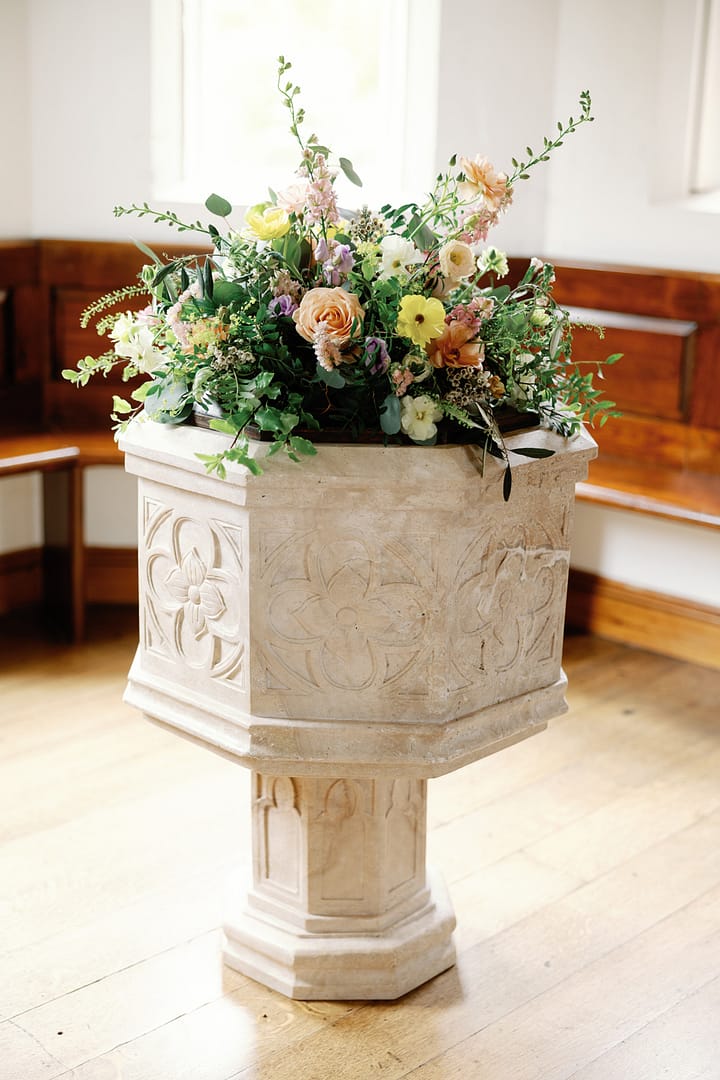 Image by <a class="text-p3" href="https://www.amylouphotography.co.uk" target="_blank">Amy Lou Photography</a>.