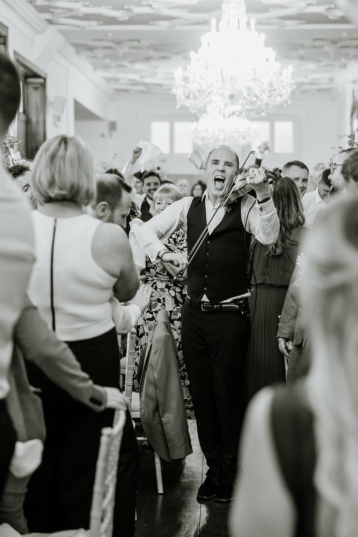 Image by <a class="text-p3" href="https://www.amylouphotography.co.uk" target="_blank">Amy Lou Photography</a>.