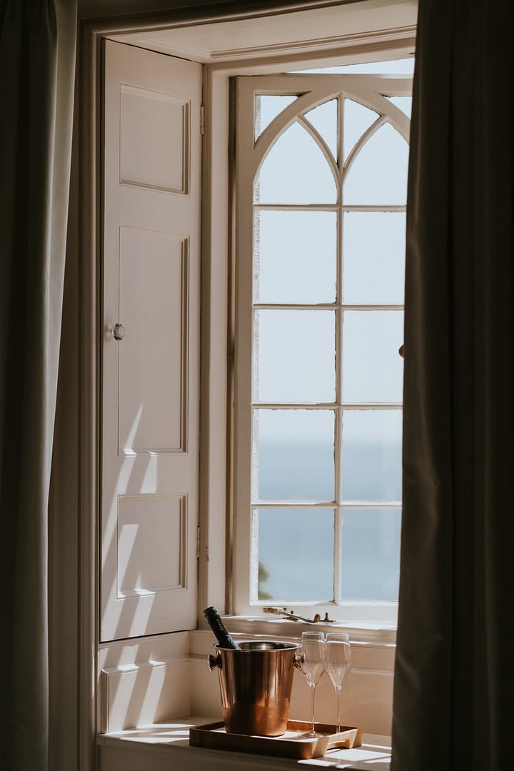 Image by <a class="text-p3" href="https://lauradeanphotography.com" target="_blank">Laura Dean Photography</a>.