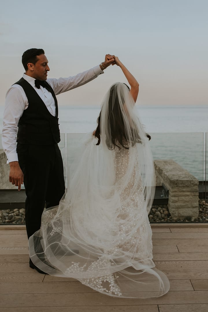 Image by <a class="text-p3" href="https://lauradeanphotography.com" target="_blank">Laura Dean Photography</a>.