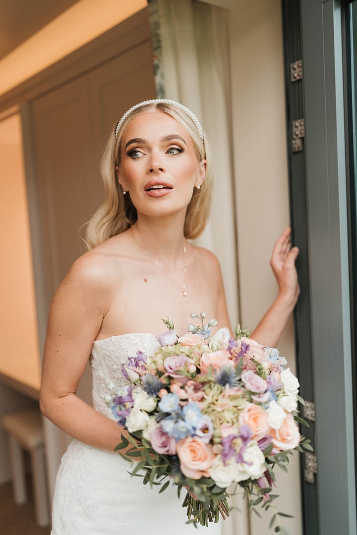 Image by <a class="text-p3" href="https://www.photographybyamielouise.com" target="_blank">Photography by Amie Louise</a>.