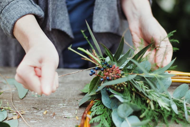 christmas-wreath-diy-flowers-by-breige-sandon-hall-wedding-venue-coco-wedding-venues-jade-osborne-photography-32