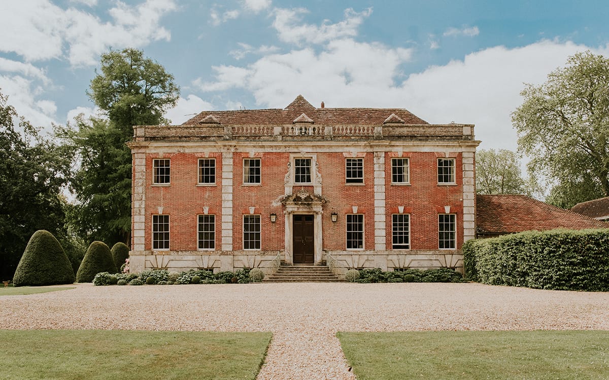Deans Court