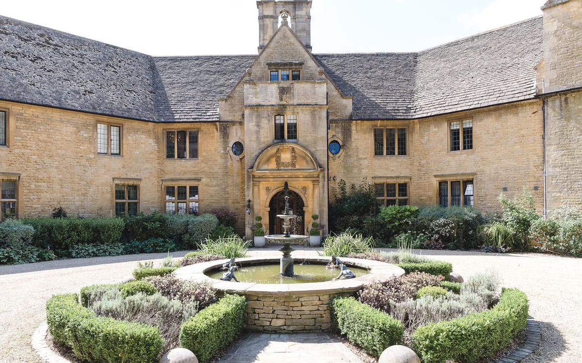 Foxhill Manor