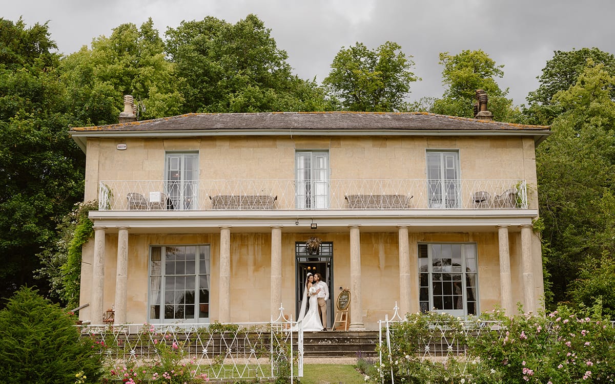 Henge Estate Manor House