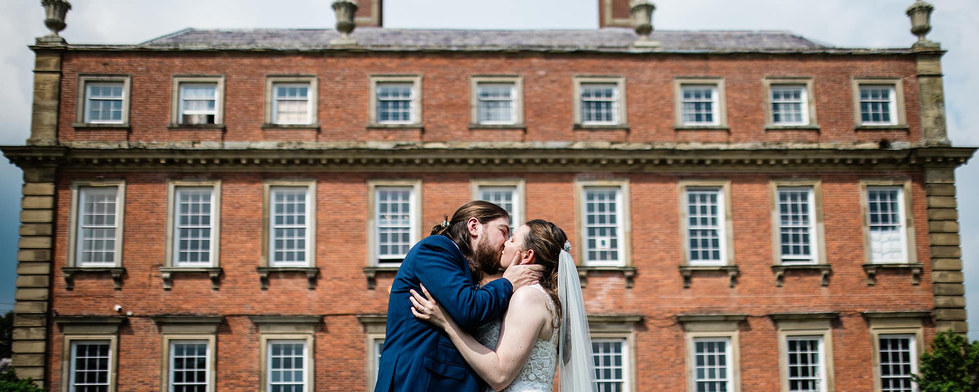 Ellen & Dave: A Country House Wedding at Davenport House