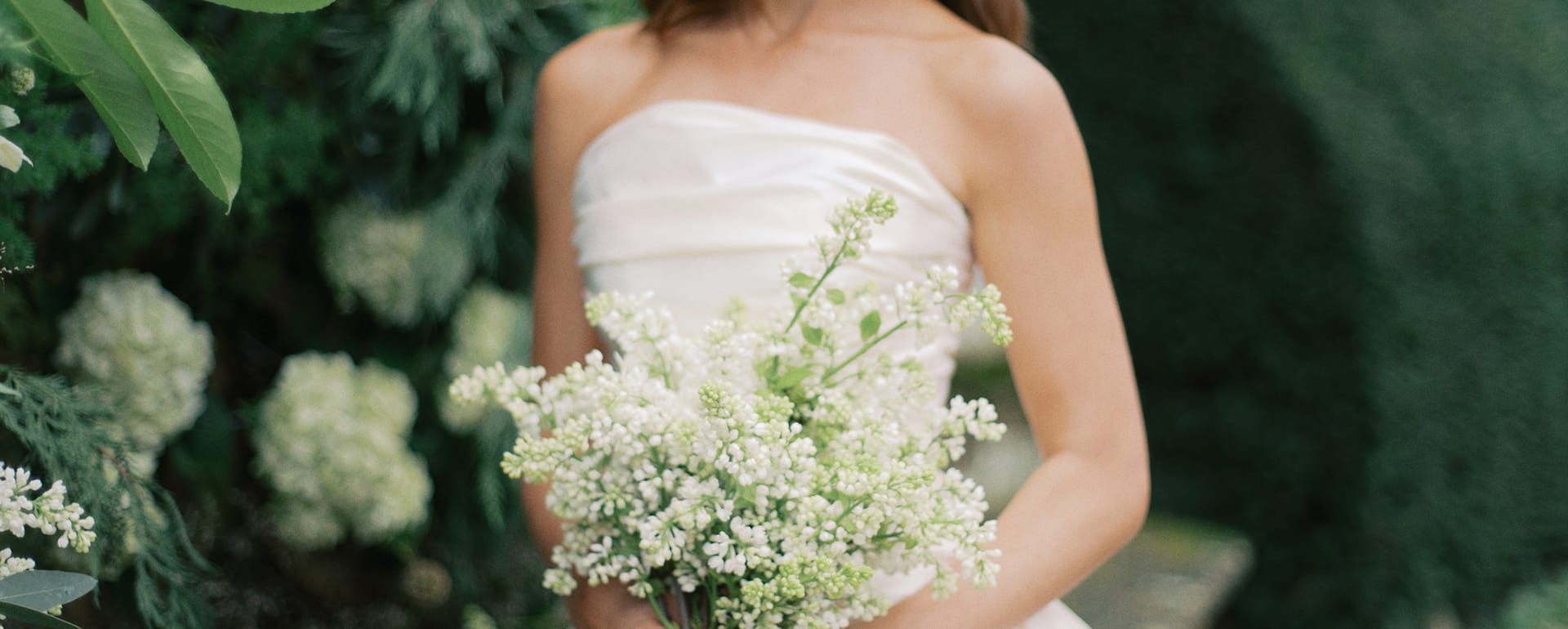 Modern Fine Art Wedding Inspiration at Sudeley Castle