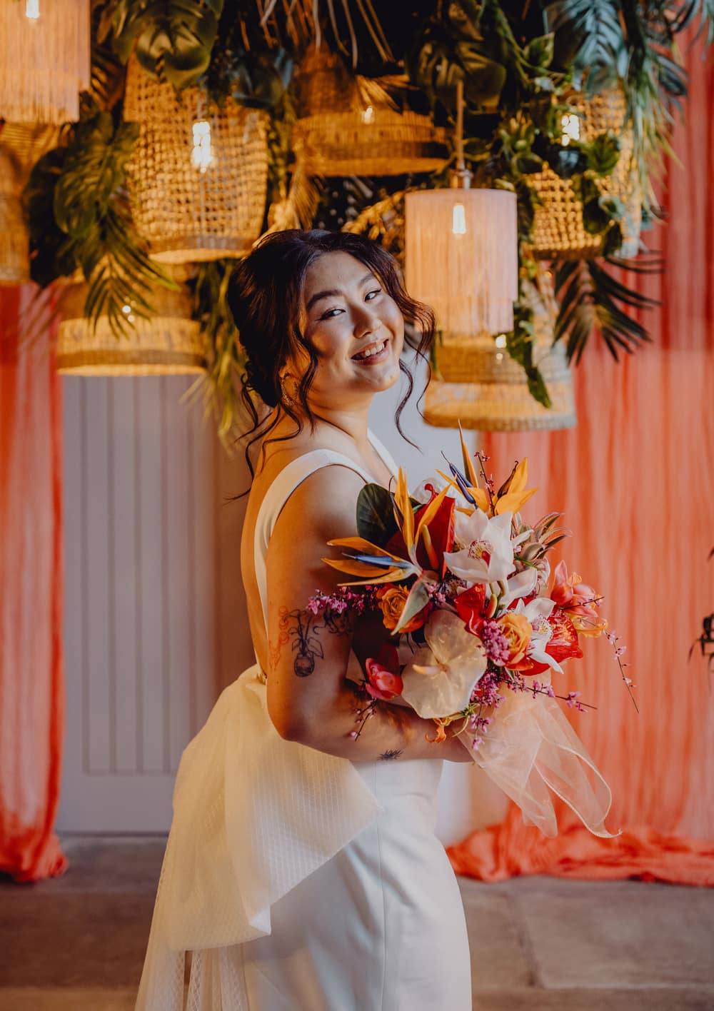 Image by <a class="text-p3" href="https://www.auroragrey.co.uk" target="_blank">Aurora Grey Photography</a>.