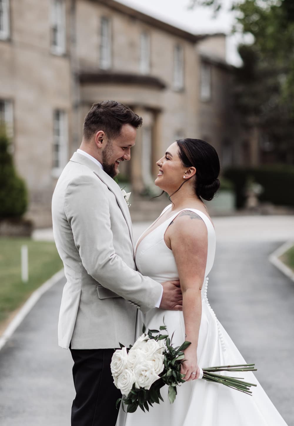 Image by <a class="text-p3" href="https://www.oliviaamyphotography.com" target="_blank">Olivia Amy Photography</a>.