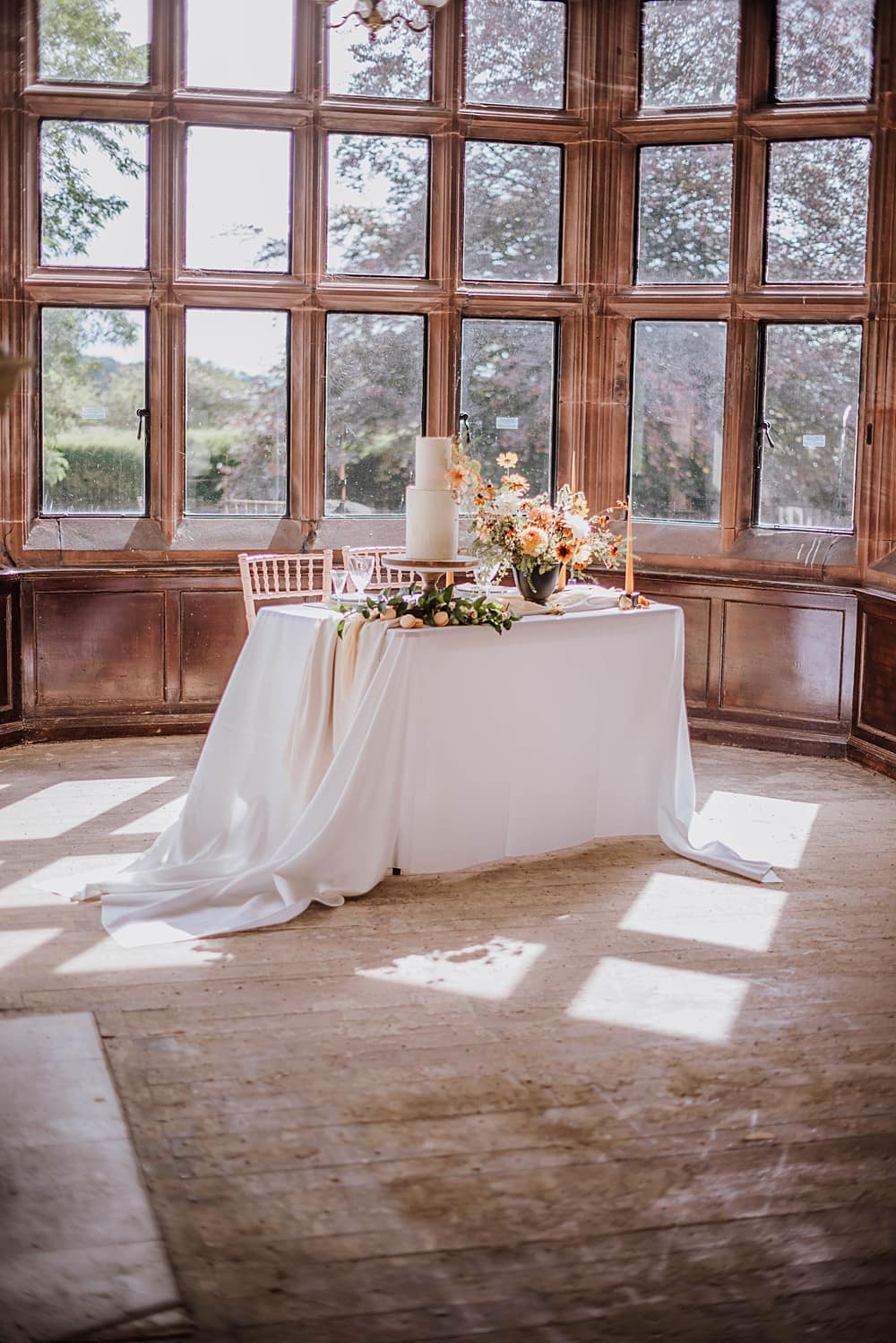 Image by <a class="text-p3" href="http://emmyloukelly.com" target="_blank">Vanitas Life</a>.