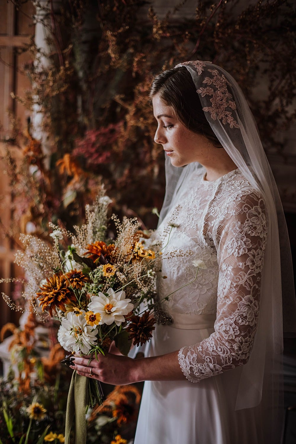 Image by <a class="text-p3" href="http://emmyloukelly.com" target="_blank">Vanitas Life</a>.