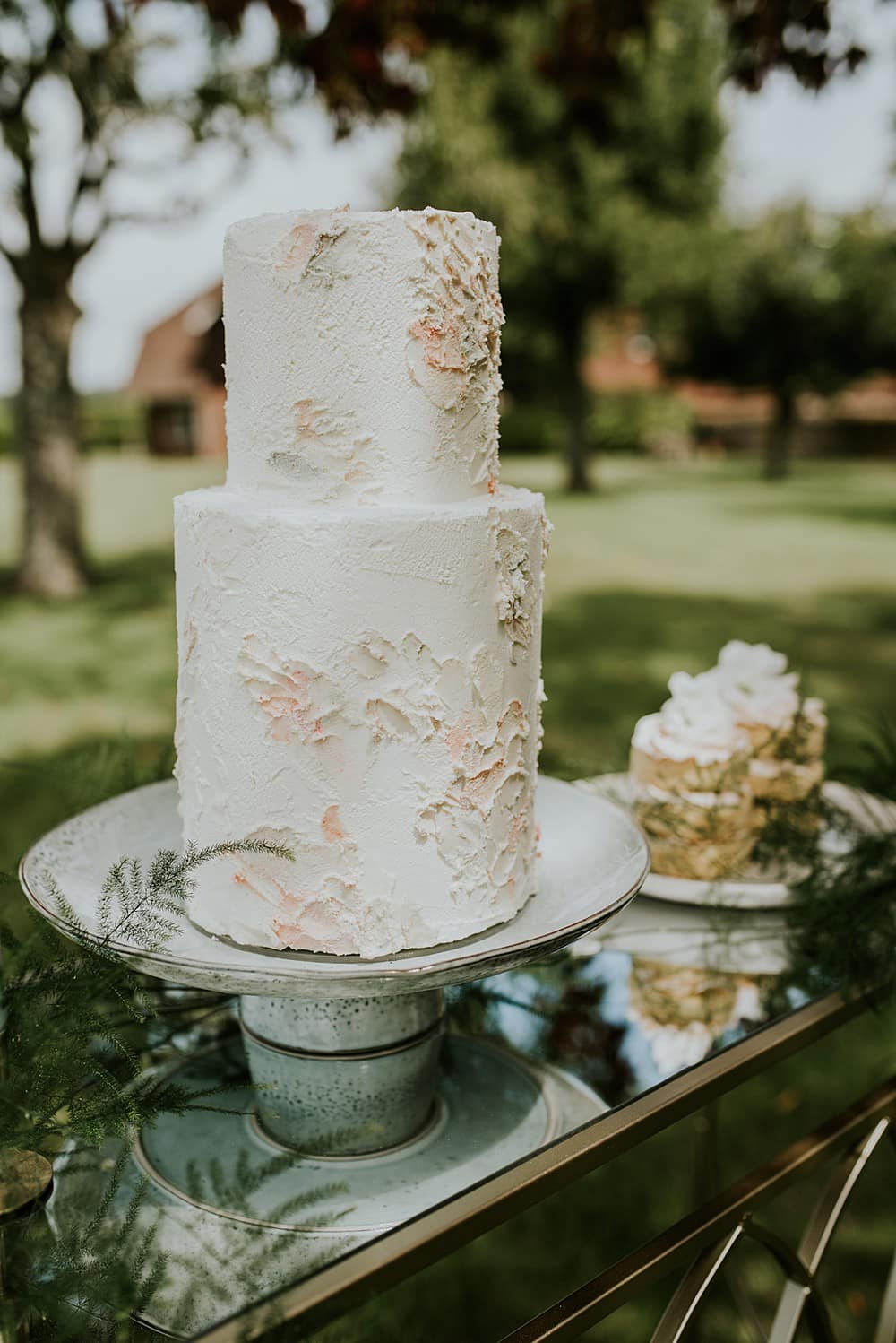 Image by <a class="text-p3" href="http://veronikaward.com" target="_blank">Veronika Ward Photography</a>.