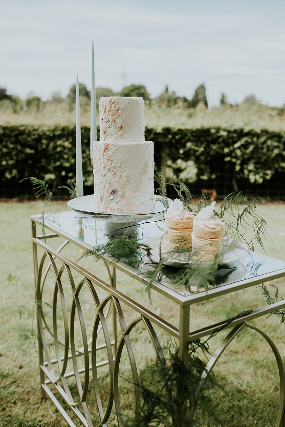 Image by <a class="text-p3" href="http://veronikaward.com" target="_blank">Veronika Ward Photography</a>.