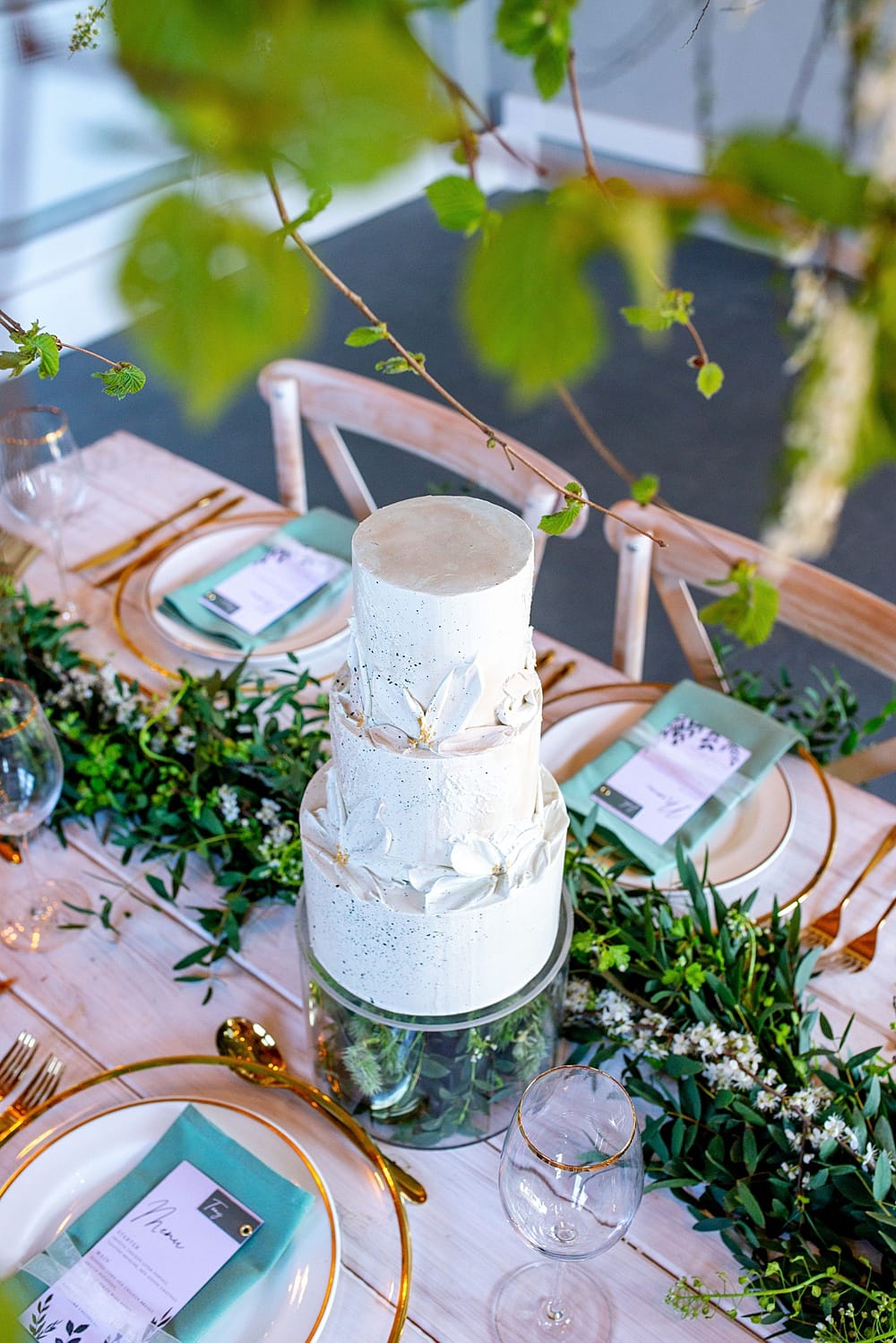 Image by <a class="text-p3" href="https://www.lauradownham.co.uk" target="_blank">Laura Downham Photography</a>.