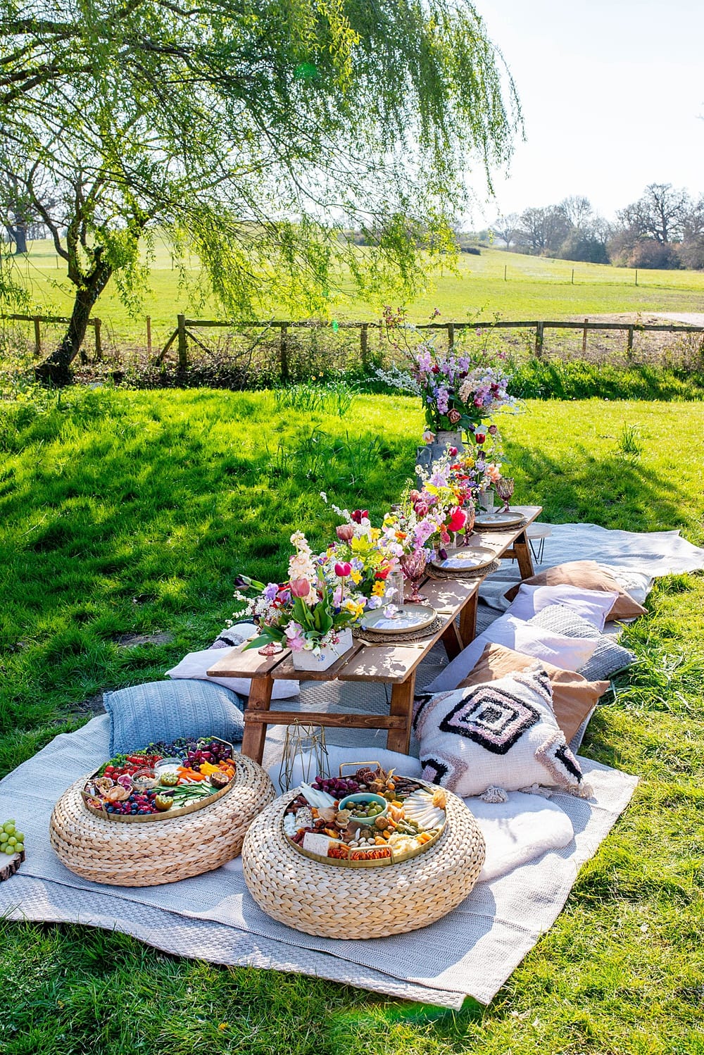 Image by <a class="text-p3" href="https://www.lauradownham.co.uk" target="_blank">Laura Downham Photography</a>.