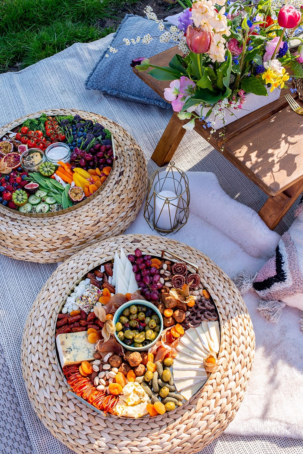 Image by <a class="text-p3" href="https://www.lauradownham.co.uk" target="_blank">Laura Downham Photography</a>.