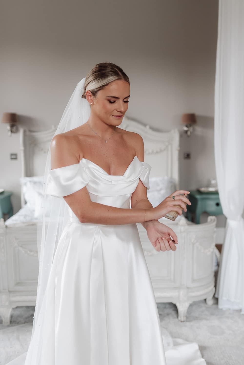 Image by <a class="text-p3" href="https://www.lucyhenzellphotography.co.uk" target="_blank">Lucy Henzell Photography</a>.