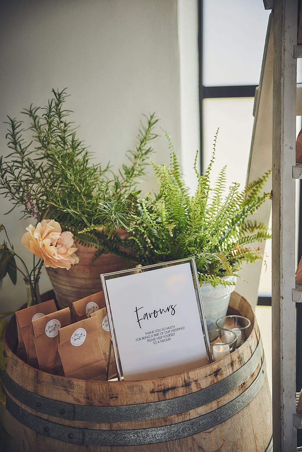 Image by <a class="text-p3" href="https://novaweddingphotography.co.uk/" target="_blank">Nova Wedding Photography</a>.