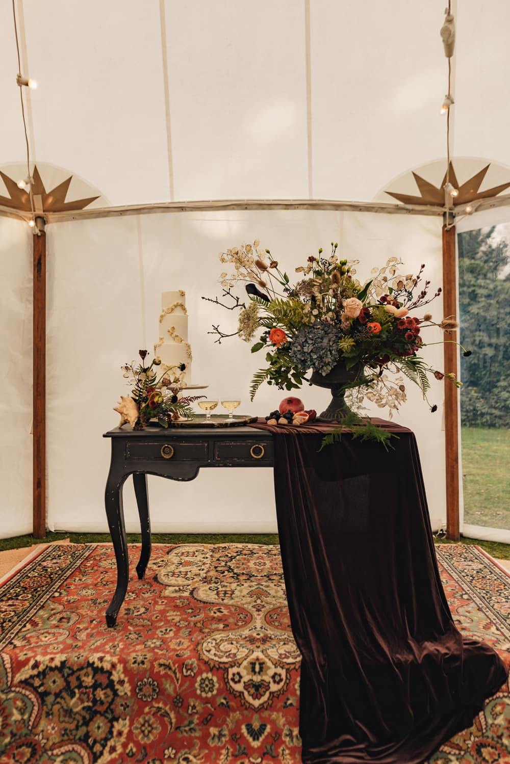 Image by <a class="text-p3" href="https://thechamberlins.co" target="_blank">The Chamberlins</a>.