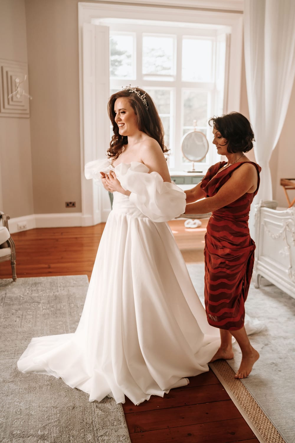 Image by <a class="text-p3" href="https://photographybycharli.com" target="_blank">Photography by Charli</a>.