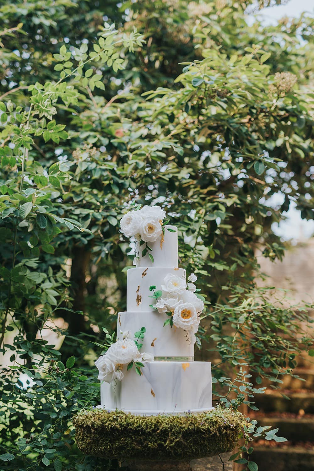 Image by <a class="text-p3" href="http://www.lauracalderwood.co.uk" target="_blank">Laura Calderwood Photography</a>.