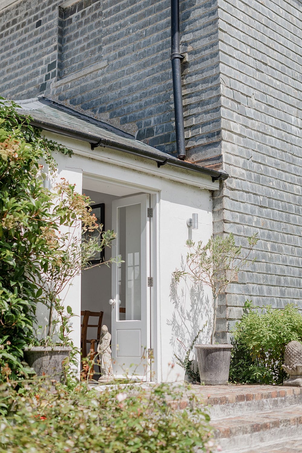 Image by <a class="text-p3" href="https://www.saltyseaphotography.com" target="_blank">Salt & Sea Photography Co.</a>