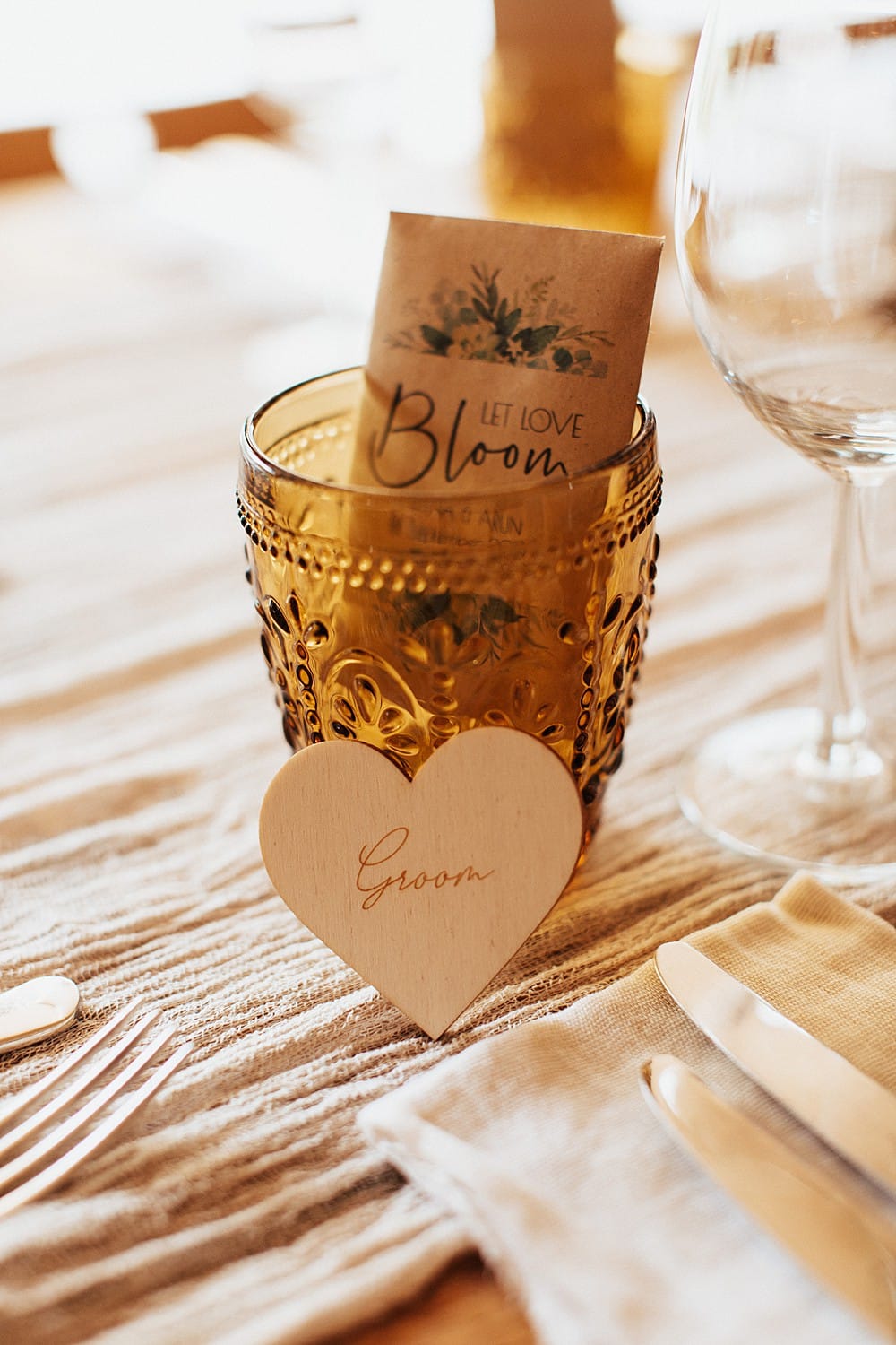 Image by <a class="text-p3" href="https://www.emma-barrow.com" target="_blank">Emma Barrow</a>.