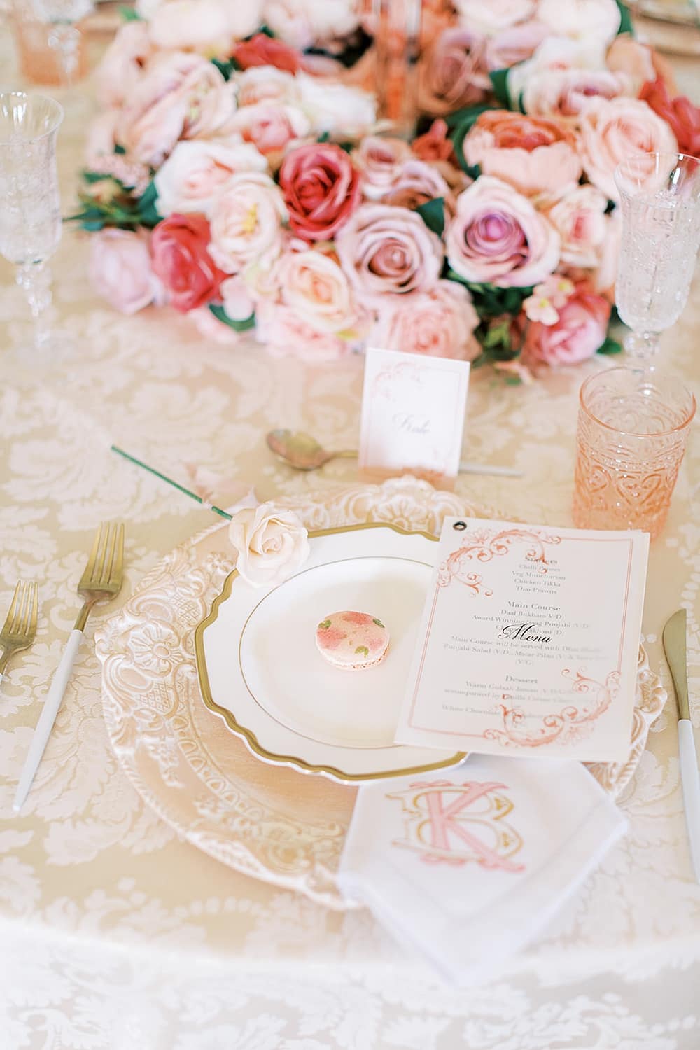 Image by <a class="text-p3" href="https://www.sophiemayphoto.co.uk" target="_blank">Sophie May Photo</a>.