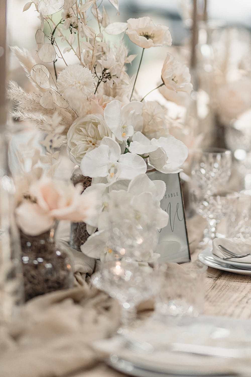 Image by <a class="text-p3" href="https://www.rebeccasearlephotography.co.uk" target="_blank">Rebecca Searle Photography</a>.