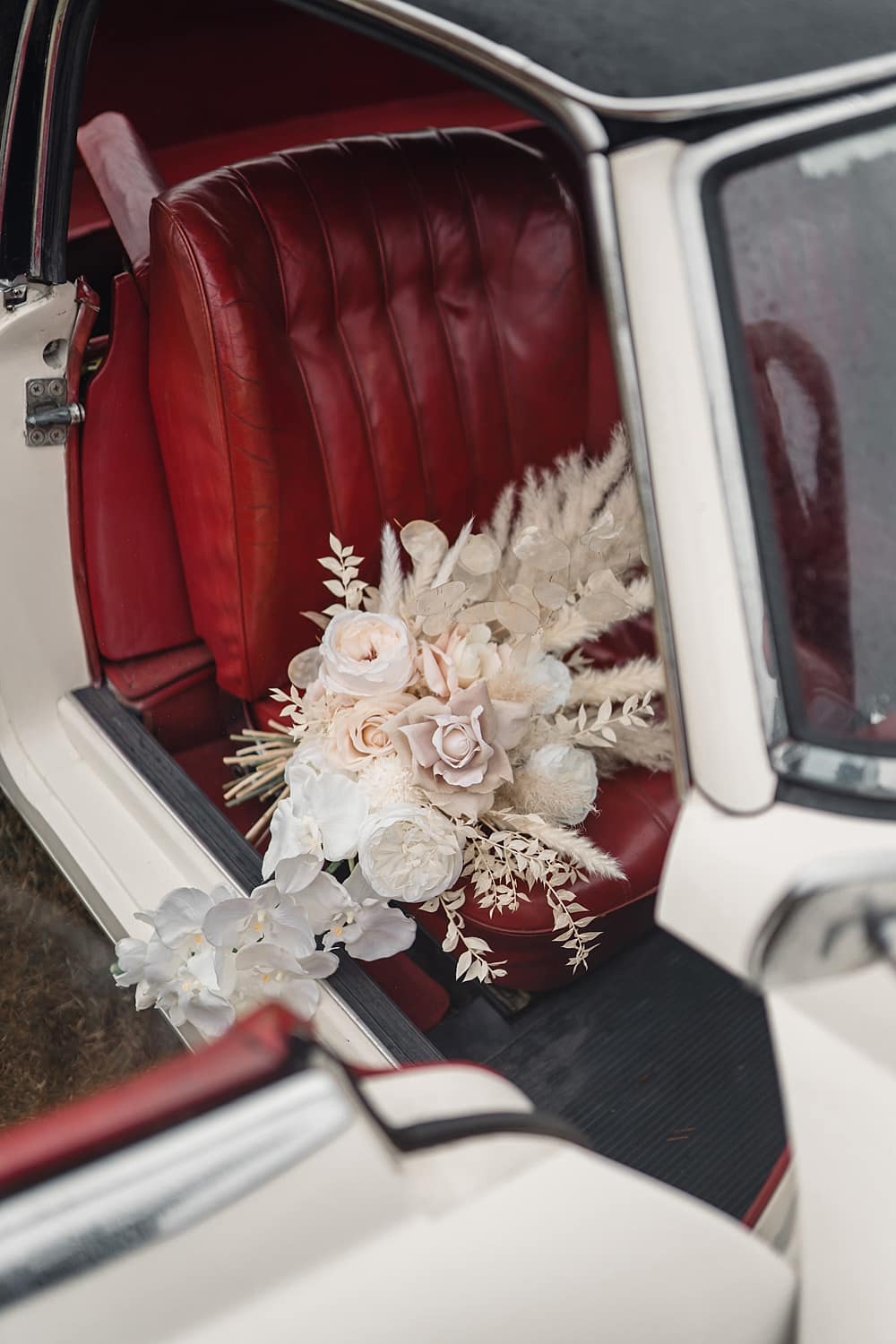 Image by <a class="text-p3" href="https://www.rebeccasearlephotography.co.uk" target="_blank">Rebecca Searle Photography</a>.