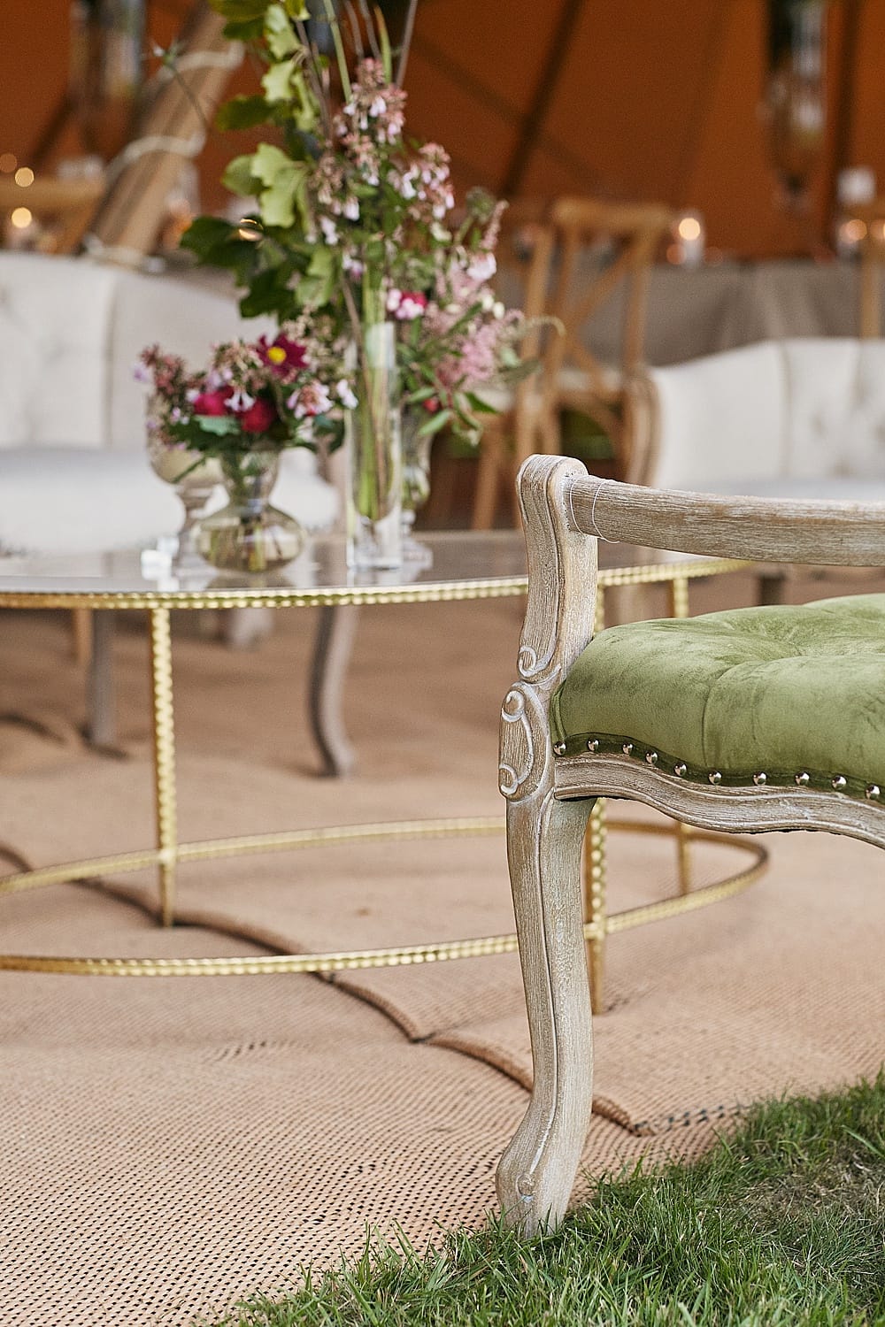 Image by <a class="text-p3" href="https://tomandlizzieredman.com" target="_blank">Tom & Lizzie Redman Photography</a>.