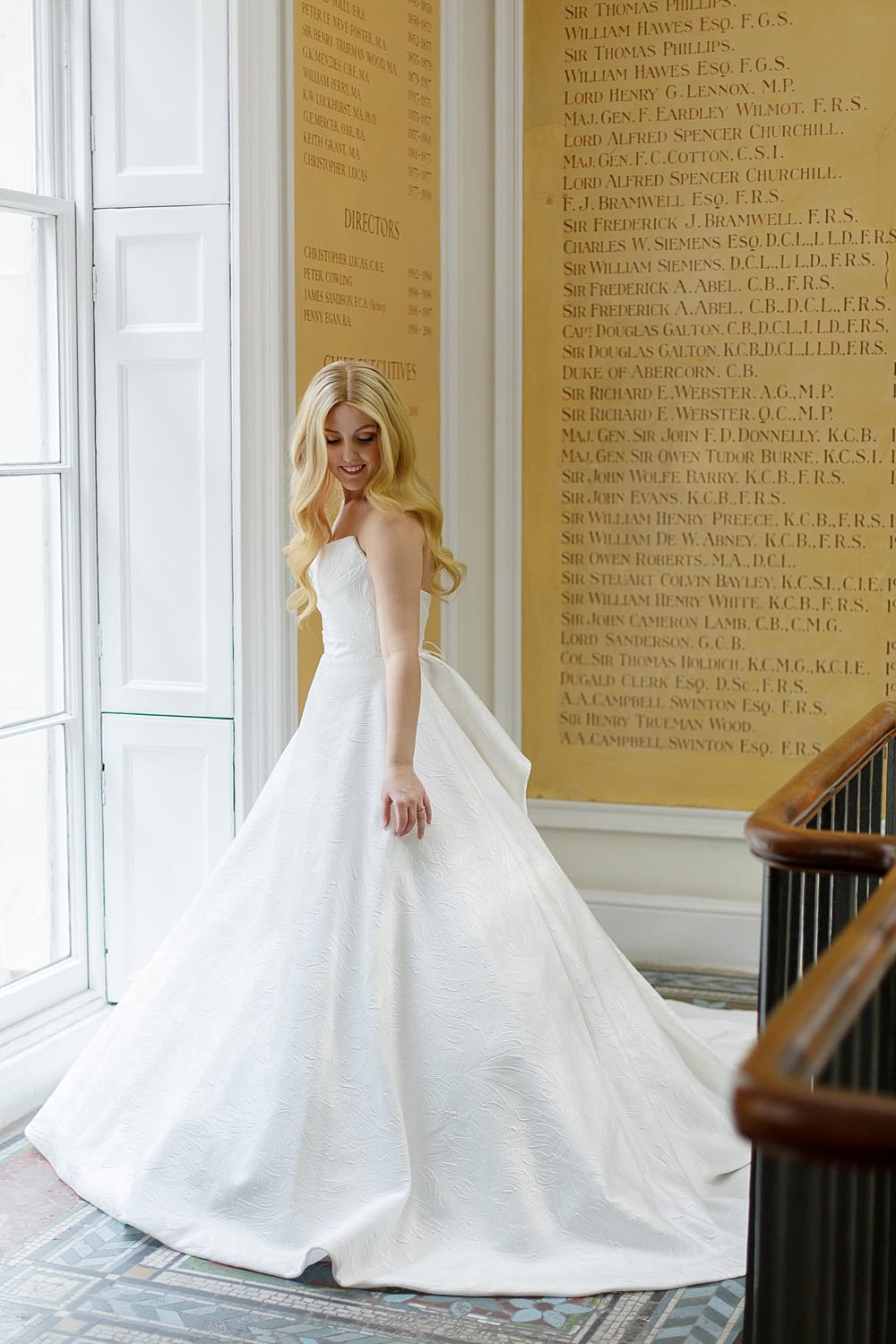 Image by <a class="text-p3" href="http://helenwarner.co.uk" target="_blank">Helen Warner Photography</a>.