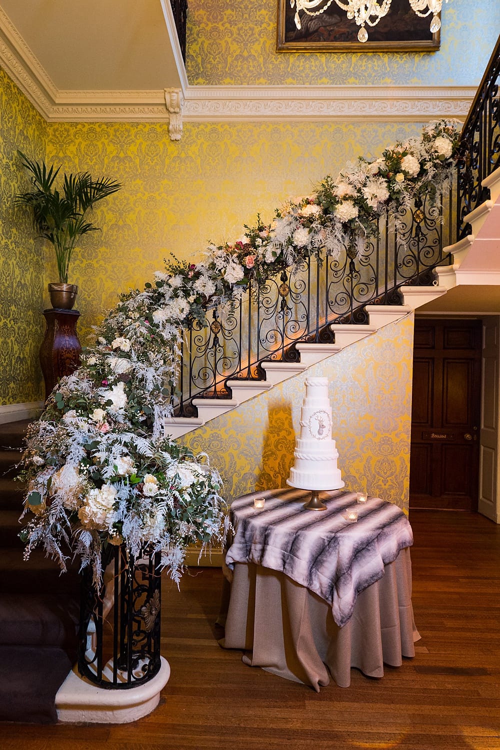 Image by <a class="text-p3" href="http://www.johnnassari.co.uk" target="_blank">John Nassari</a>.