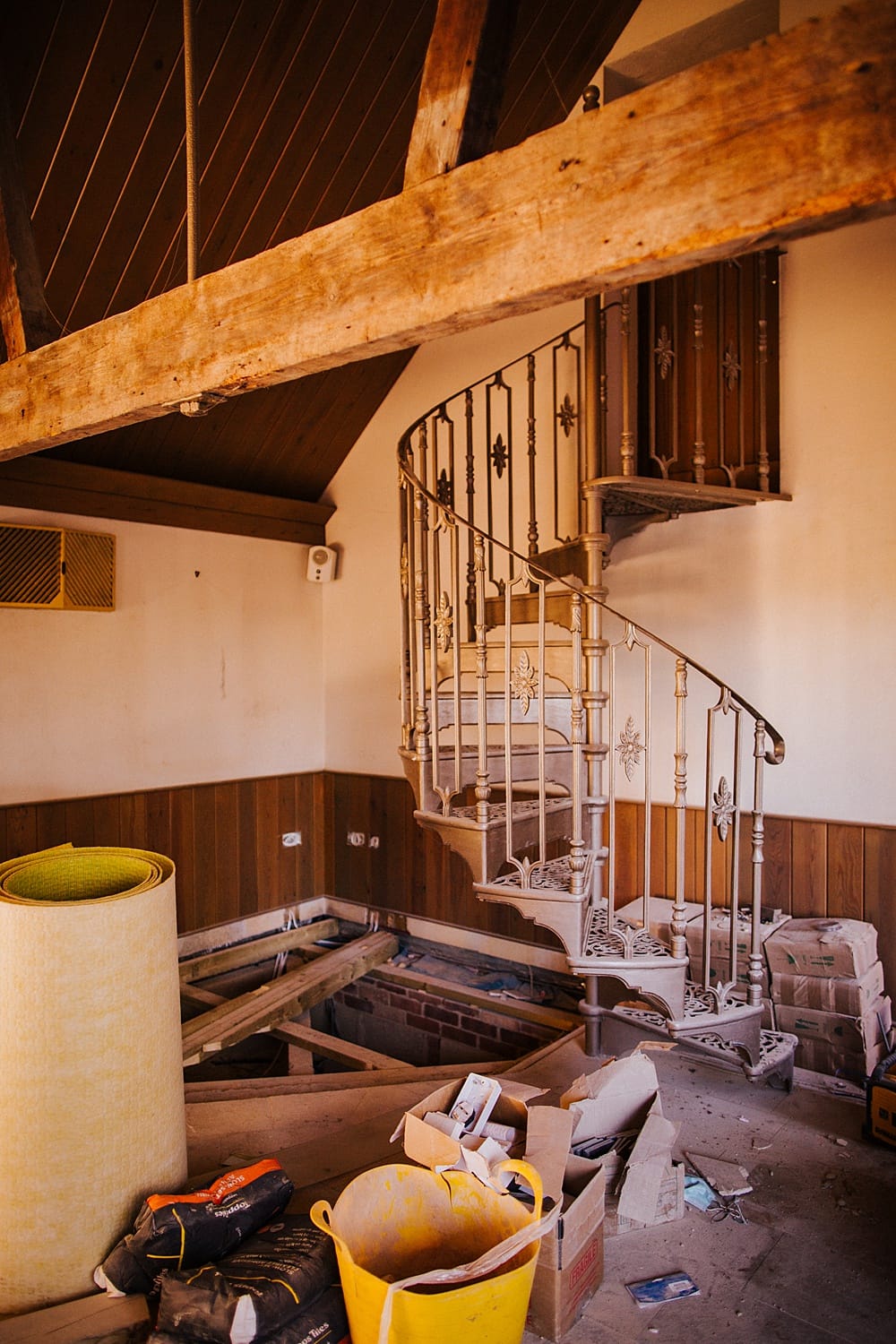 Image by <a class="text-p3" href="https://binkynixon.com" target="_blank">Binky Nixon</a>.